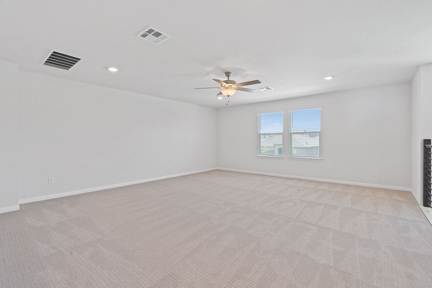 Building Photo - 321 Caisson Trl