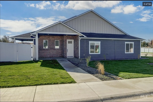 Primary Photo - 2700 Bandon Dunes Ave