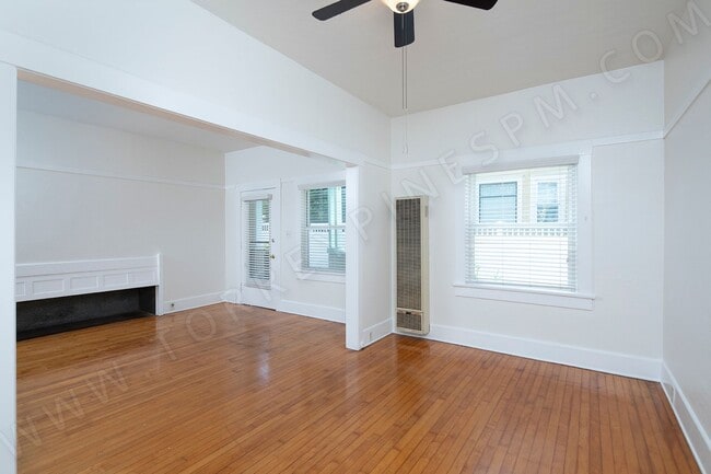 Building Photo - Charming 1 BR with AC in Bankers Hill with Onsite Laundry
