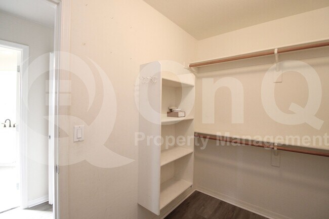 Building Photo - 4202 N 21st St