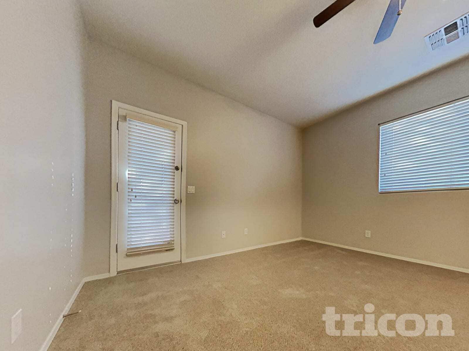 Building Photo - 45209 Miraflores St