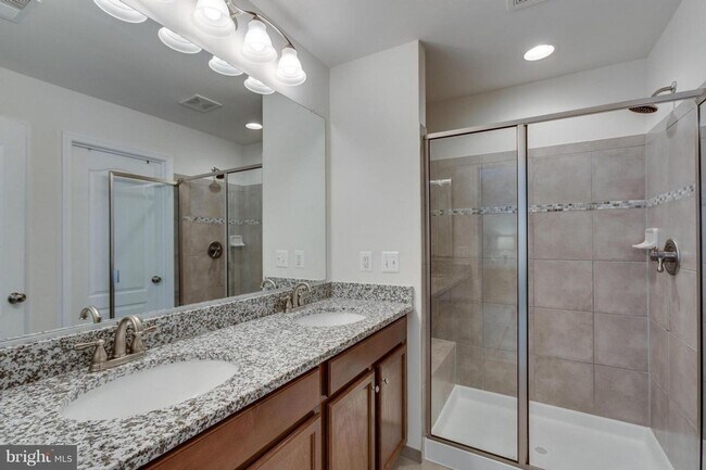 Building Photo - Charming 3BR Townhome in Aldie