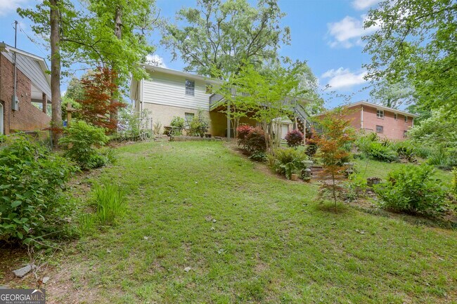 Building Photo - 3211 Flamingo Dr