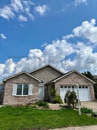 Building Photo - Energy-Efficient 3 Bed / 2 Bath Home with Solar + 2-Car Garage
