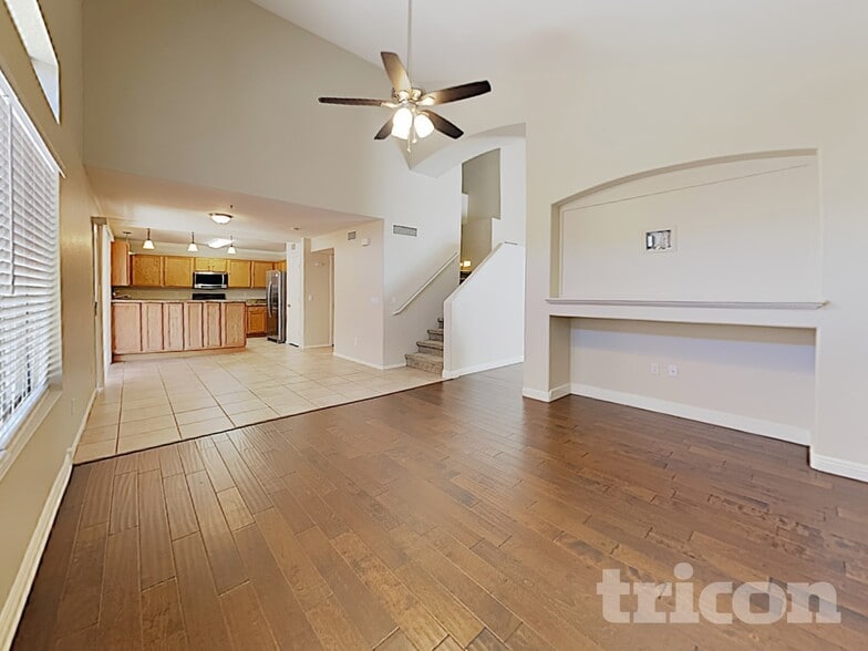Building Photo - 16286 N 159th Dr