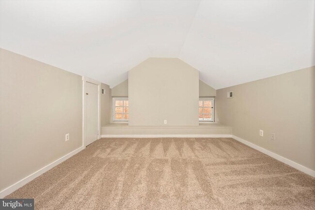 Building Photo - 315 E Patrick St