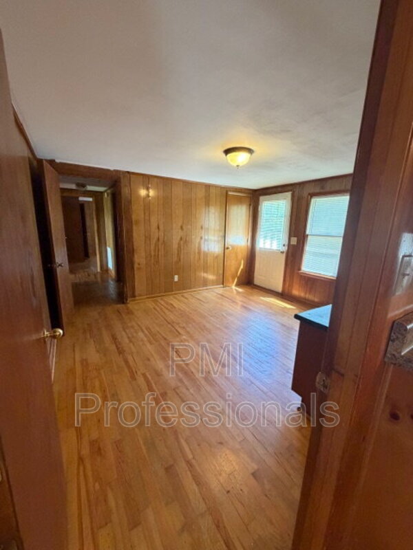 Building Photo - 5373 Manchester Pike