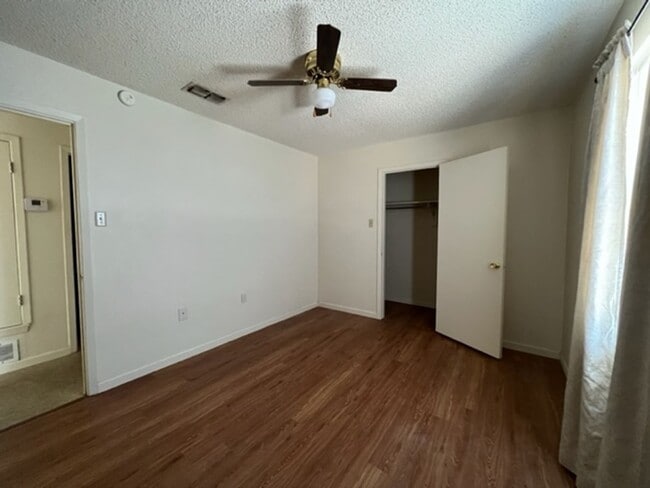 Building Photo - 1250 Elm St