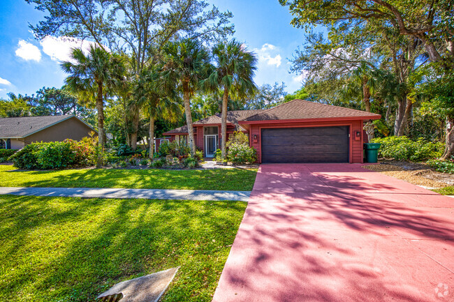 Building Photo - 2490 Outrigger Ln