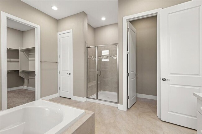 Building Photo - Lovely Home!