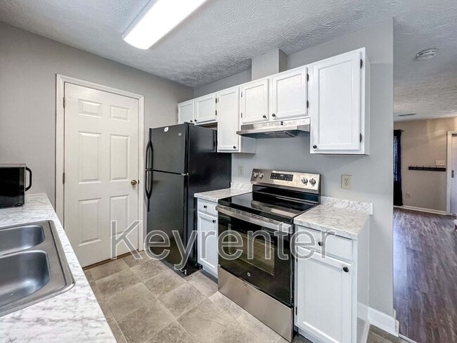Building Photo - 6018 Waterbury Ln
