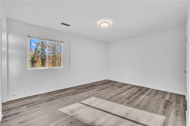 Building Photo - 3959 Wood Path Dr