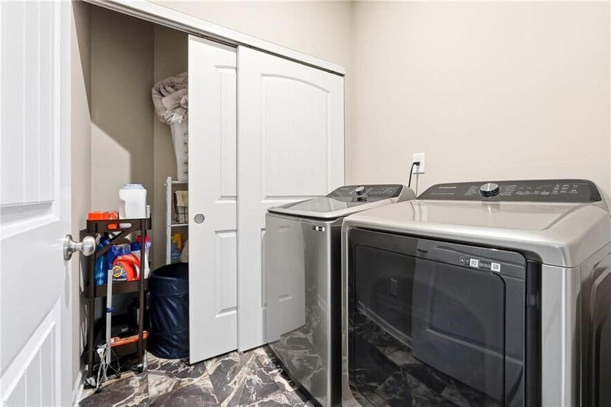 Building Photo - 158 Laurel Farms Ln