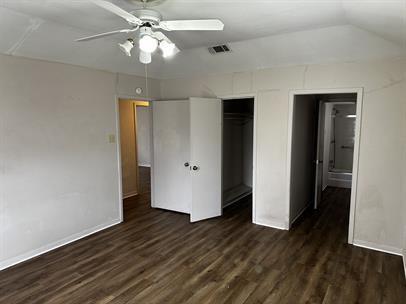 Building Photo - 128 Royal Ln