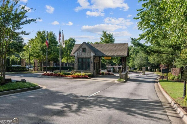 Building Photo - 725 Greenview Terrace