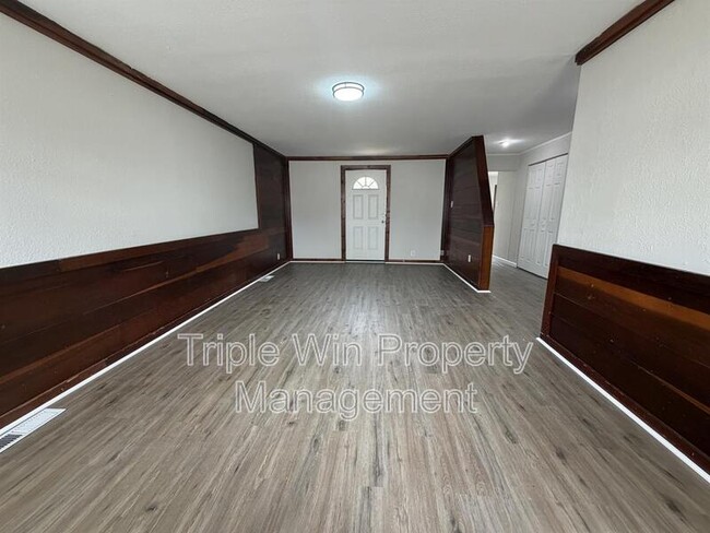 Building Photo - 10508 Druid Dr