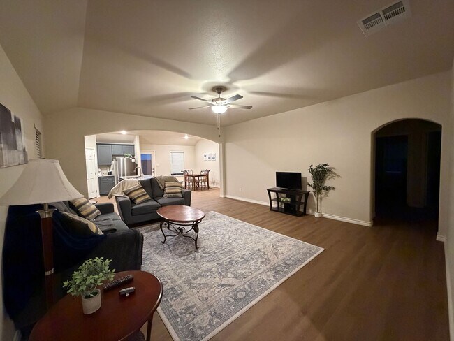 Building Photo - 1416 Bajada Street