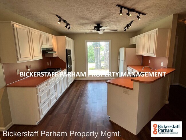 Building Photo - 4 br, 2 bath House - 1534 Double Churches Rd.