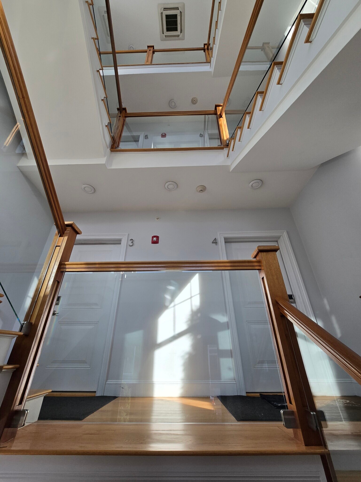 Building Photo - 216 E Eagle St