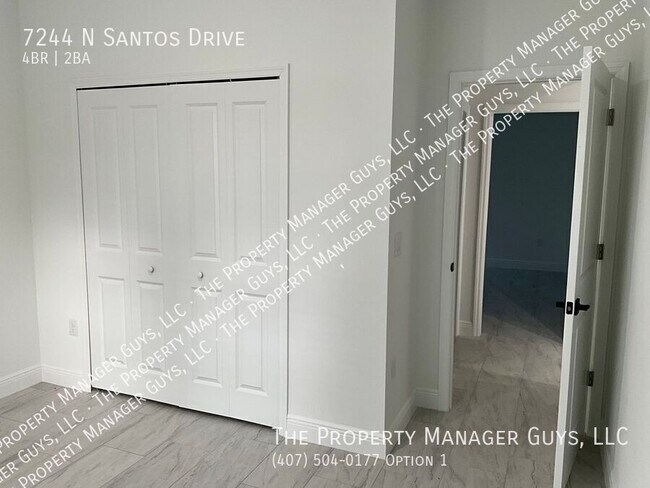 Building Photo - 7244 N Santos Dr