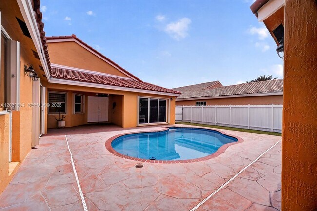 Building Photo - 685 SW 198th Terrace