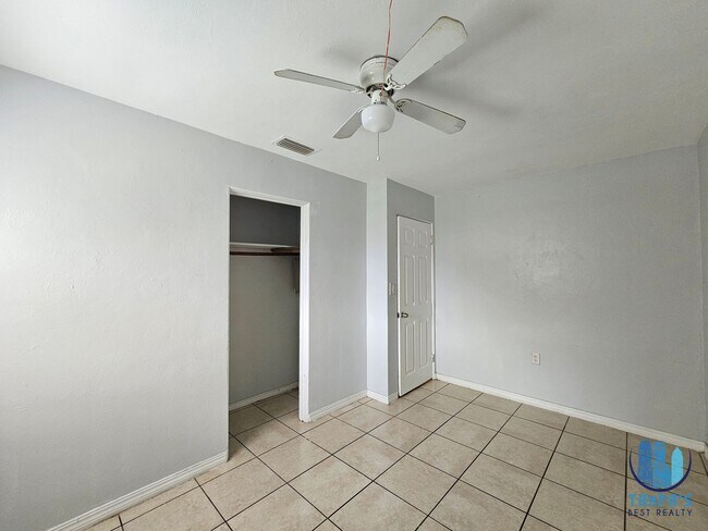 Building Photo - 1212 W Marjorie St