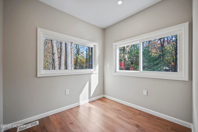 Building Photo - 400 S 1st Ave