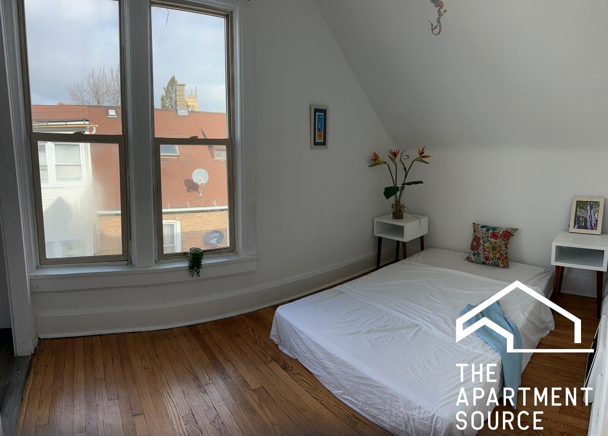 Building Photo - 1820 N Kedvale Ave