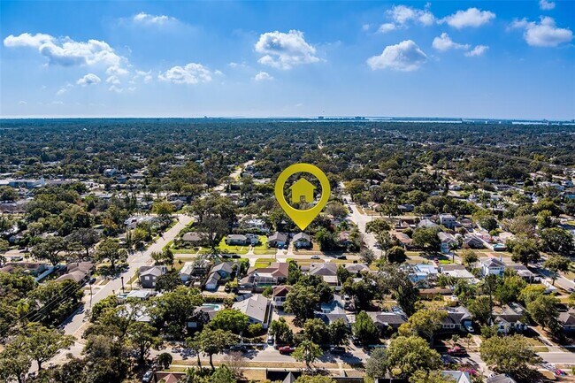 Building Photo - 4642 7th Ave N