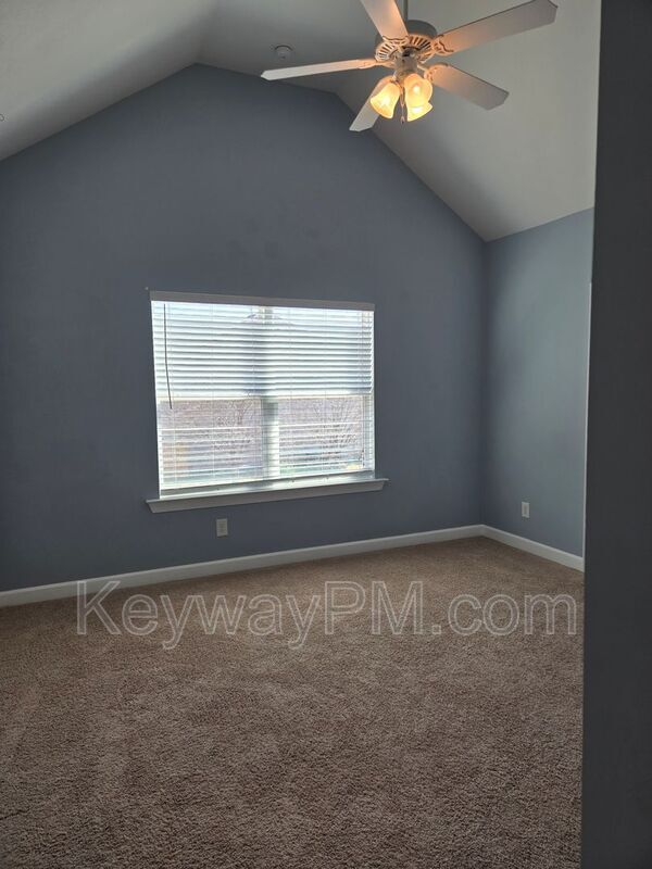 Building Photo - 999 Watermark Dr