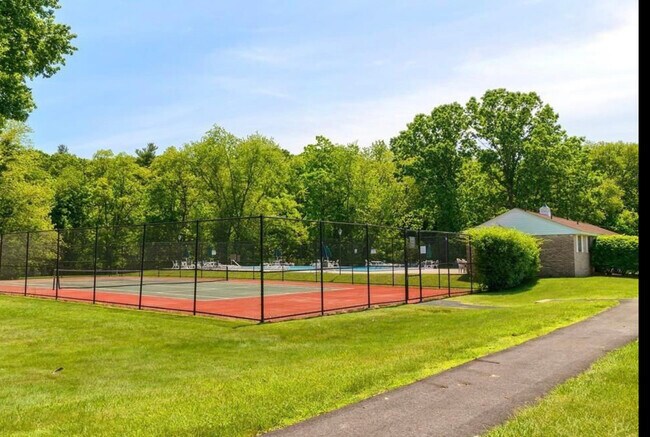 Building Photo - 100 Washington Park Dr