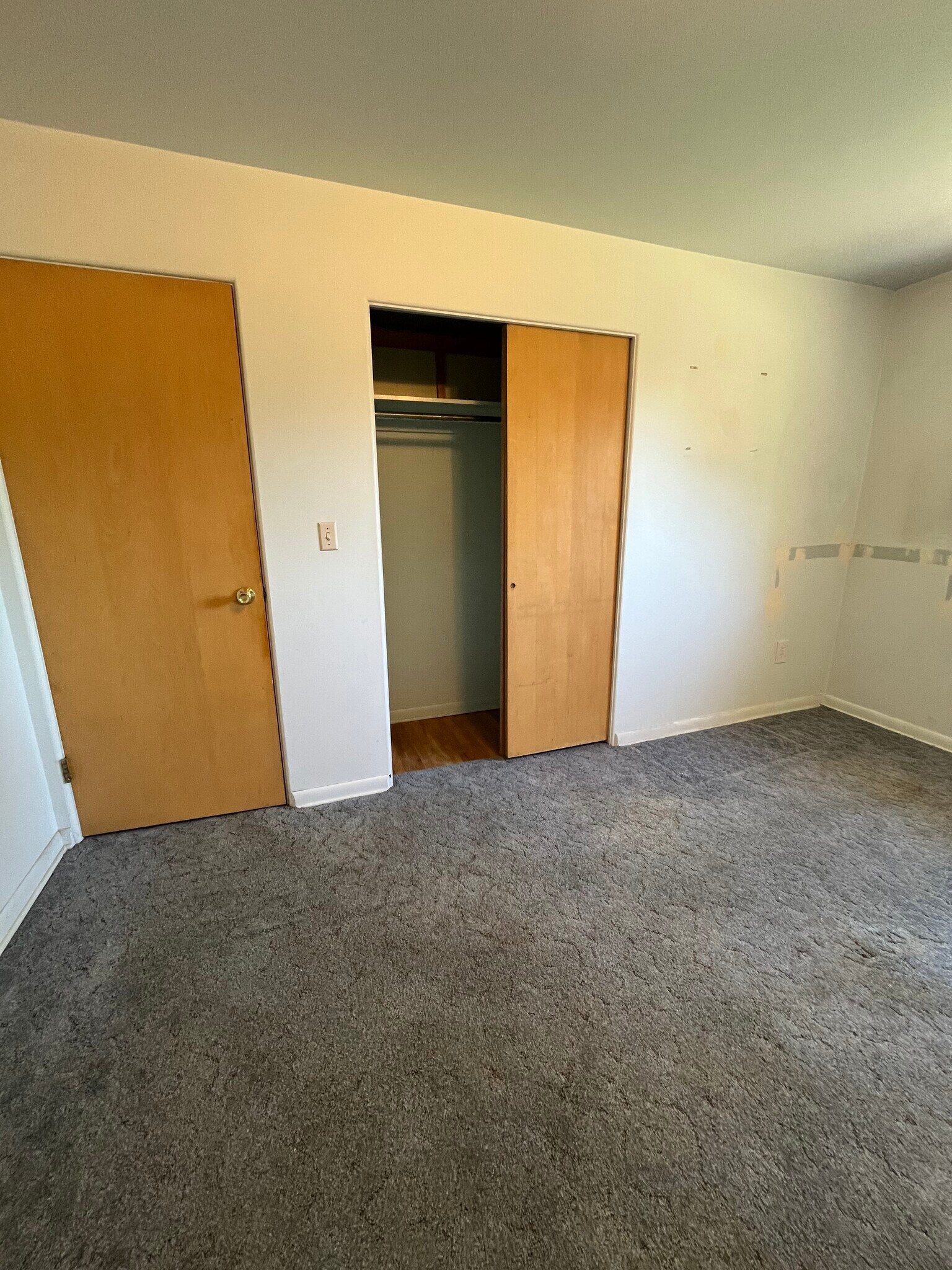 Building Photo - 640 E 300 N