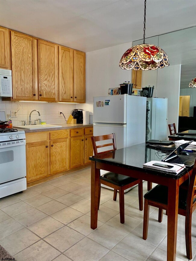 Building Photo - 101 S Plaza Pl