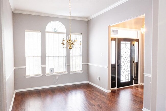 Building Photo - 22 S Lace Arbor Dr