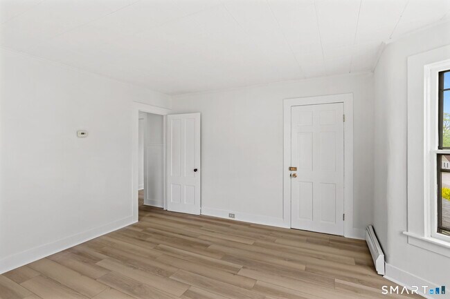 Building Photo - 63 Reynolds St