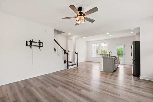 Building Photo - Spacious 3-Bedroom Townhome in Durham!