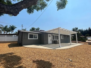 Building Photo - 804 Duo Ct