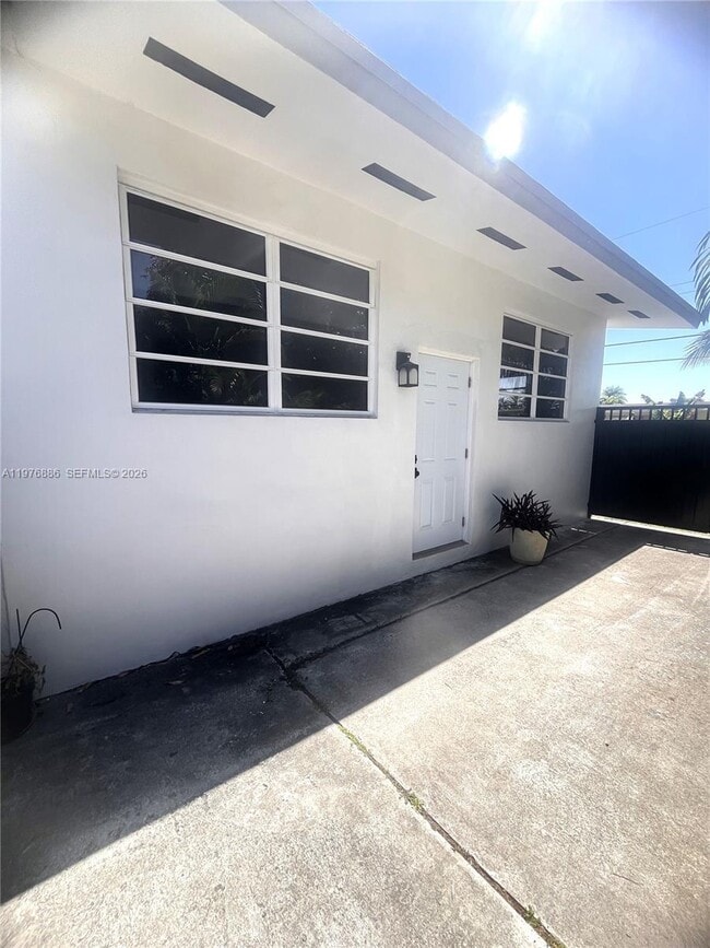 Building Photo - 7760 SW 20th St