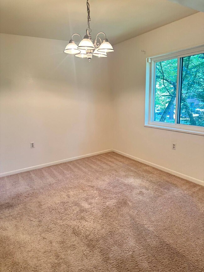 Building Photo - Spacious 2 bed 2 bath condo in Reston!