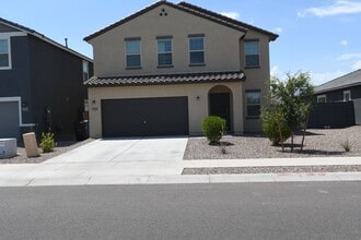 Building Photo - One Year Old 5 Br+Loft 3 Ba 2 Car Garage Home Near Loop 202 and Elliot in Phoenix