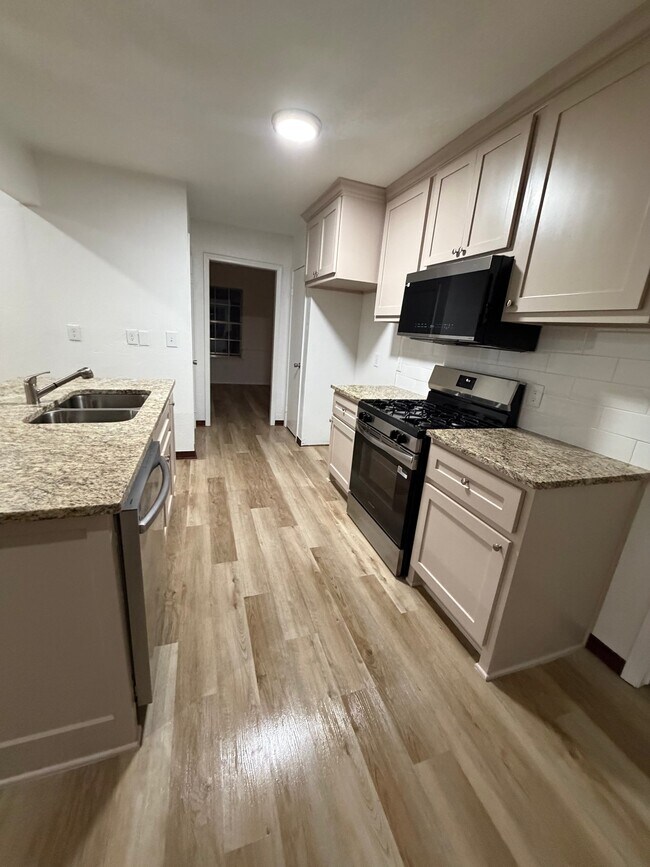 Building Photo - 5616 Tranquil Cir