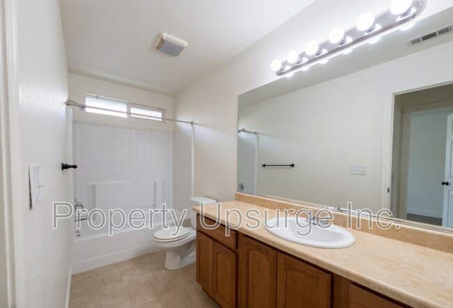 Building Photo - 3765 Silvario Ct