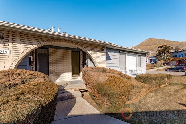 Building Photo - 2010 S 2600 E