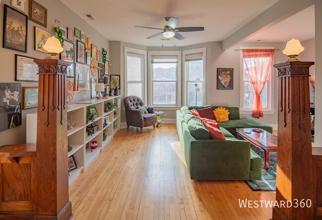 Building Photo - 3707 N Bosworth Ave