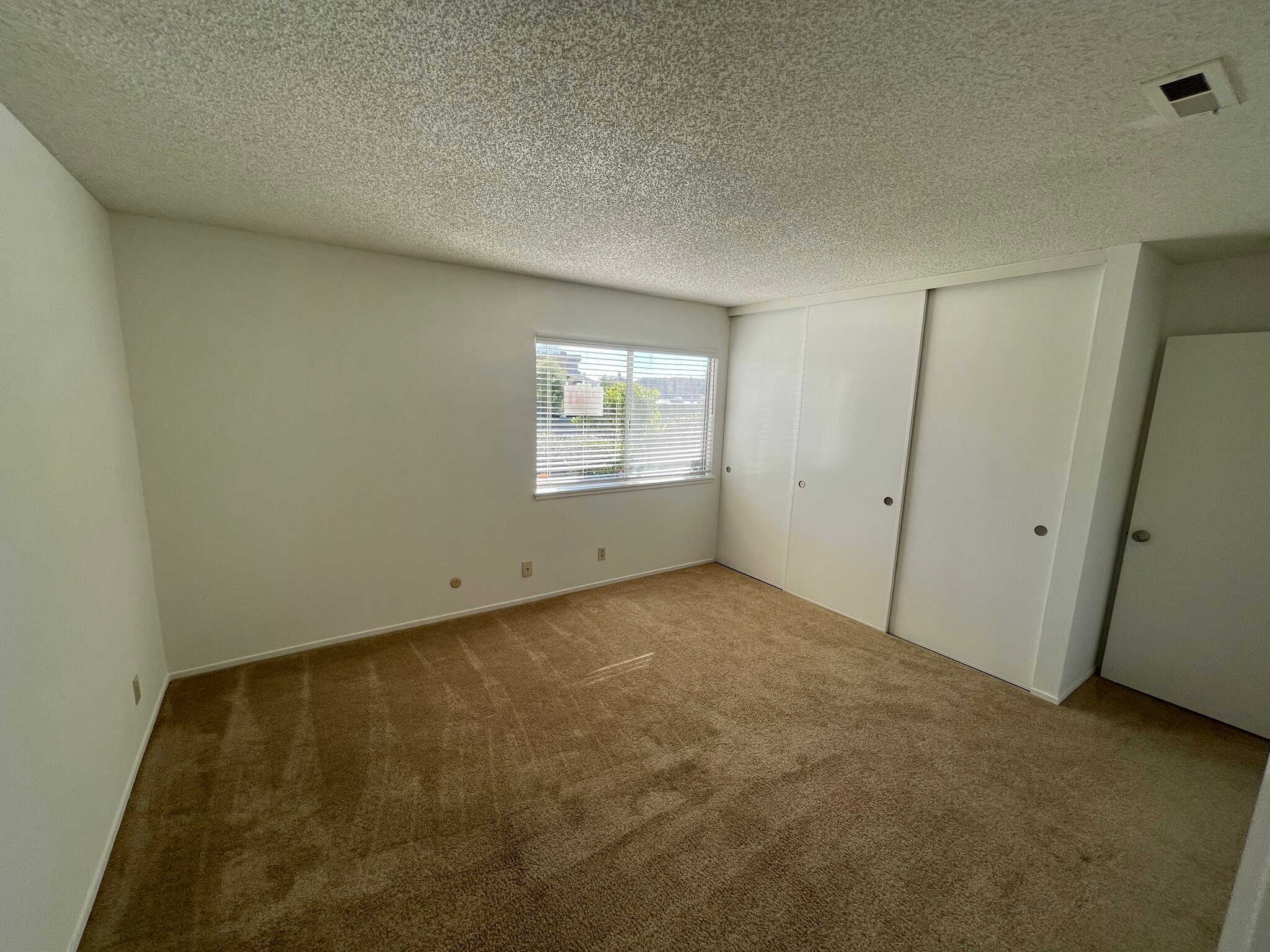 Building Photo - 140 Paseo Farrallon