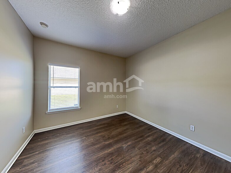Building Photo - 11793 Rolling River Blvd