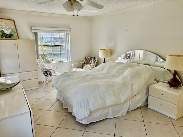 Building Photo - 6435 Bay Club Dr