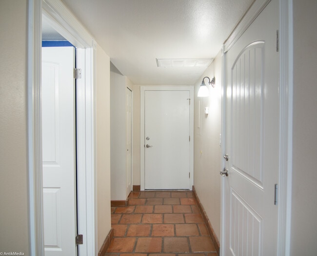 Building Photo - 7023 E 4th St