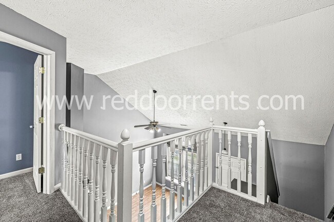 Building Photo - Charming 3-Bedroom Ranch with Scenic Backy...