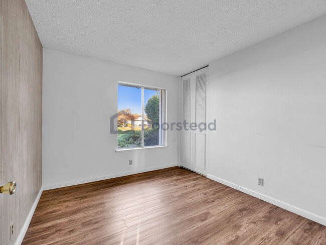 Building Photo - 738 El Sereno Dr